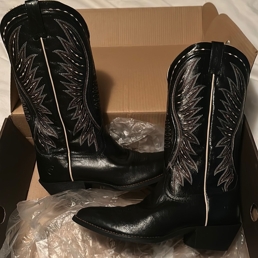 Ariat Ammorette boots